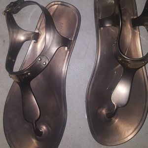 MK flats sandal